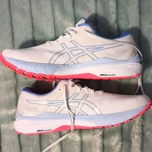 Asics GT-2000 10 running shoes